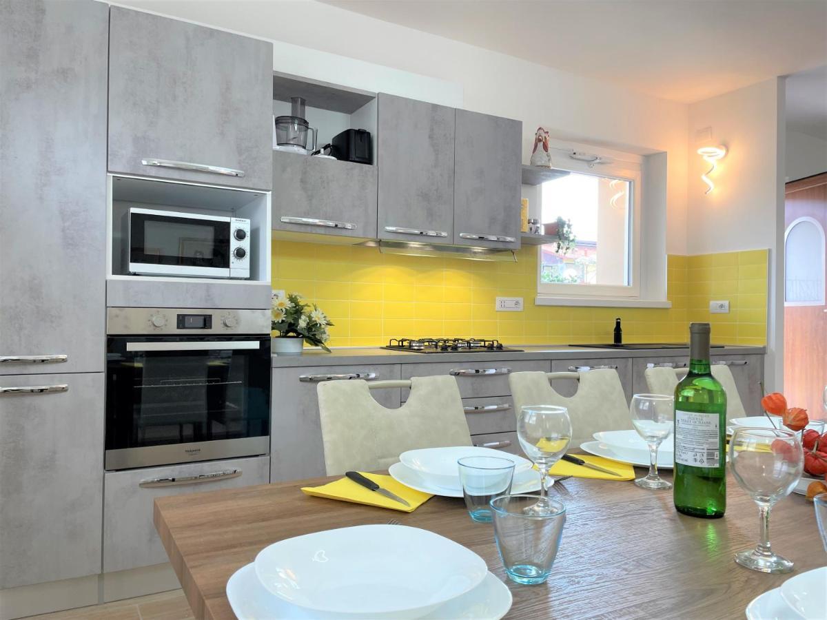 Giorni Felici Tutto Nuovo, Giardino, Parcheggio Apartment Verbania Luaran gambar